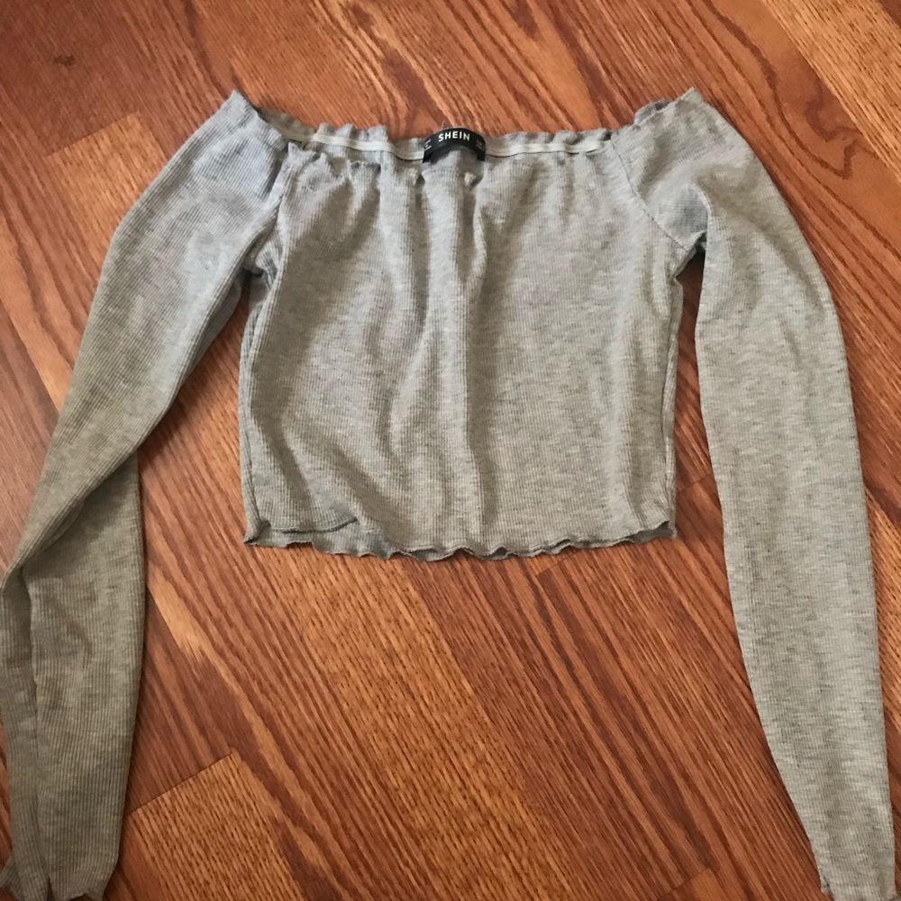 Long sleeve crop top